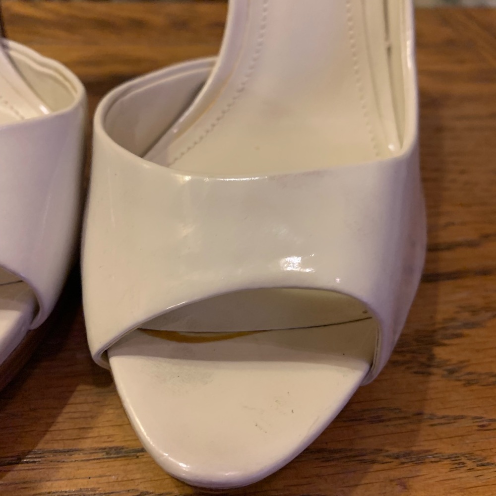 Heels - Picture 3 of 7